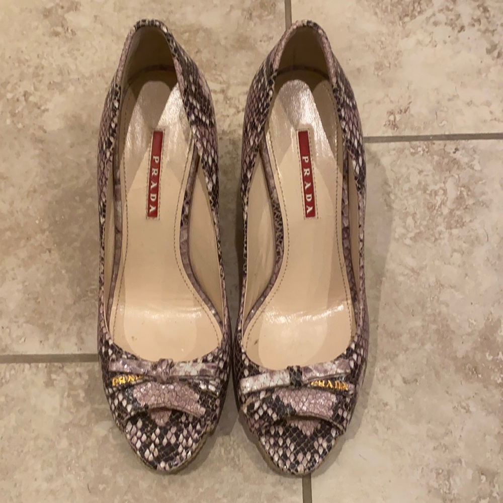 EUC Prada Wedges Size 38
